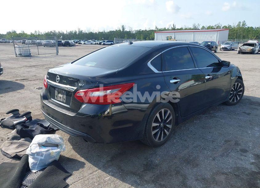 Photo 4 of 2018 Nissan Altima 2.5 SV (VIN 1N4AL3AP3JC264280)