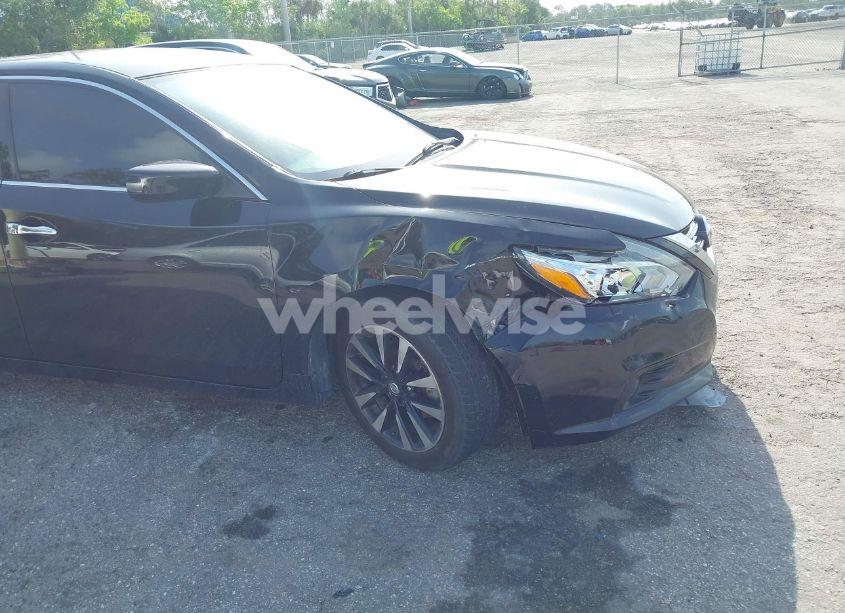 Photo 6 of 2018 Nissan Altima 2.5 SV (VIN 1N4AL3AP3JC264280)