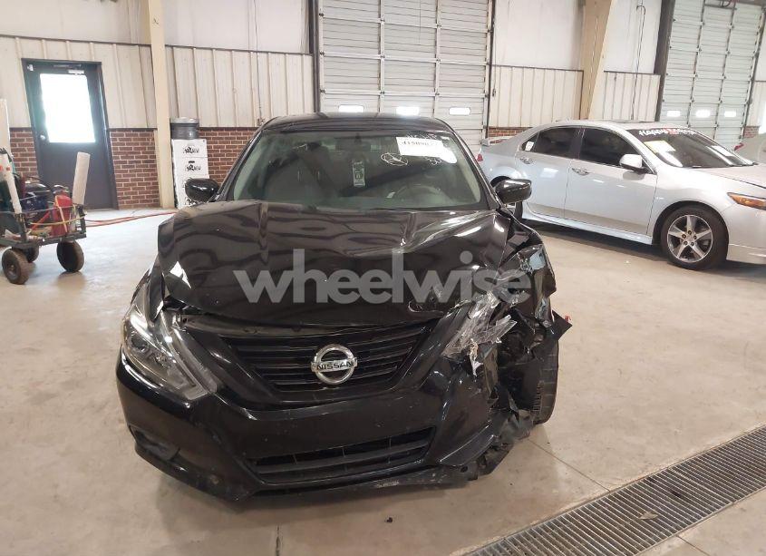Photo 12 of 2018 Nissan Altima 2.5 SR (VIN 1N4AL3AP3JC283024)