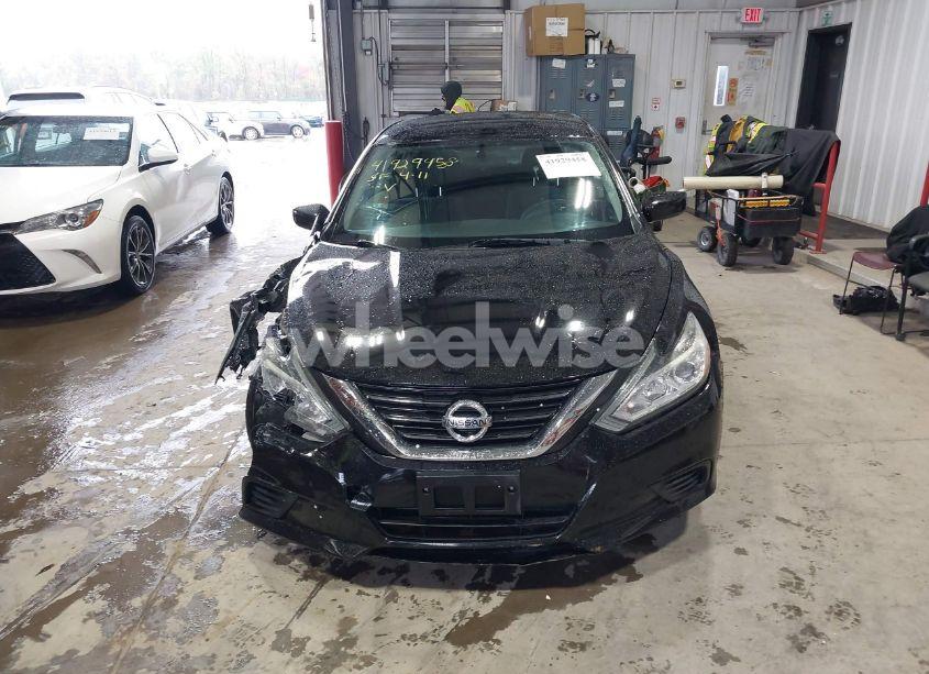 Photo 12 of 2018 Nissan Altima 2.5 S (VIN 1N4AL3AP3JC286456)