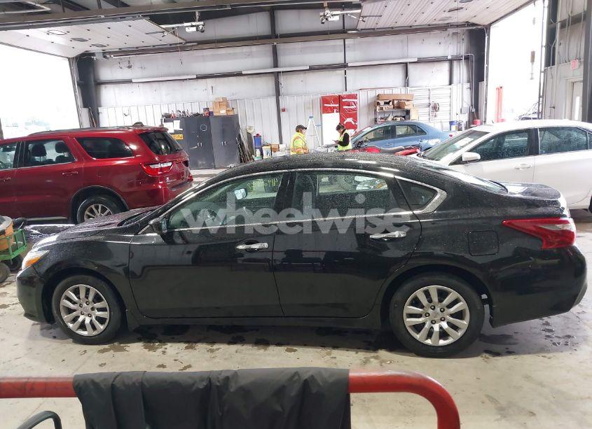 Photo 14 of 2018 Nissan Altima 2.5 S (VIN 1N4AL3AP3JC286456)