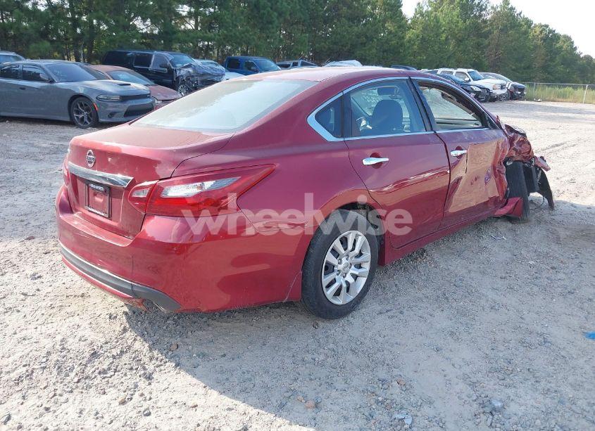 Photo 4 of 2018 Nissan Altima 2.5 S (VIN 1N4AL3AP3JC289728)