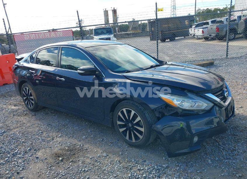 Photo 13 of 2018 Nissan Altima 2.5 SL (VIN 1N4AL3AP3JC297649)
