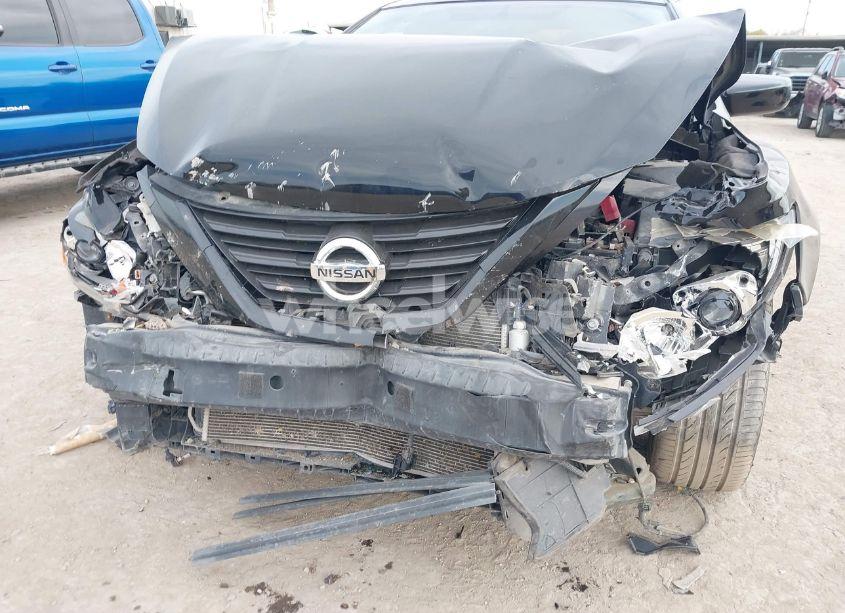 Photo 6 of 2018 Nissan Altima 2.5 SR (VIN 1N4AL3AP3JC298848)