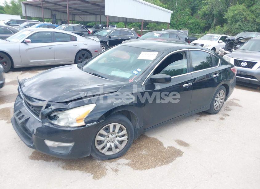 Photo 2 of 2013 Nissan Altima 2.5 S (VIN 1N4AL3AP4DC100606)