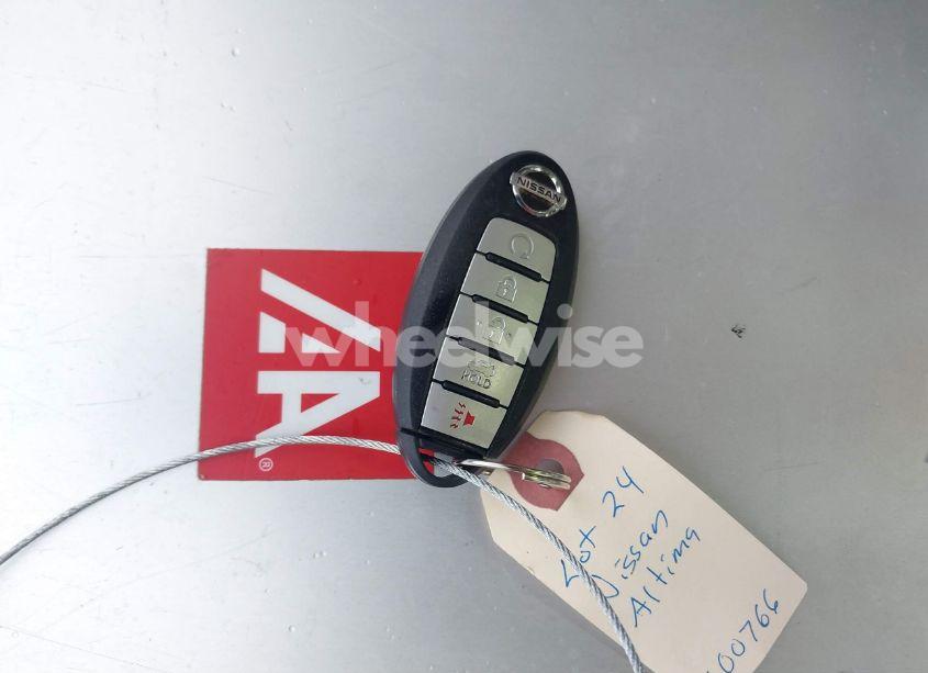 Photo 11 of 2013 Nissan Altima 2.5 SL (VIN 1N4AL3AP4DC100766)