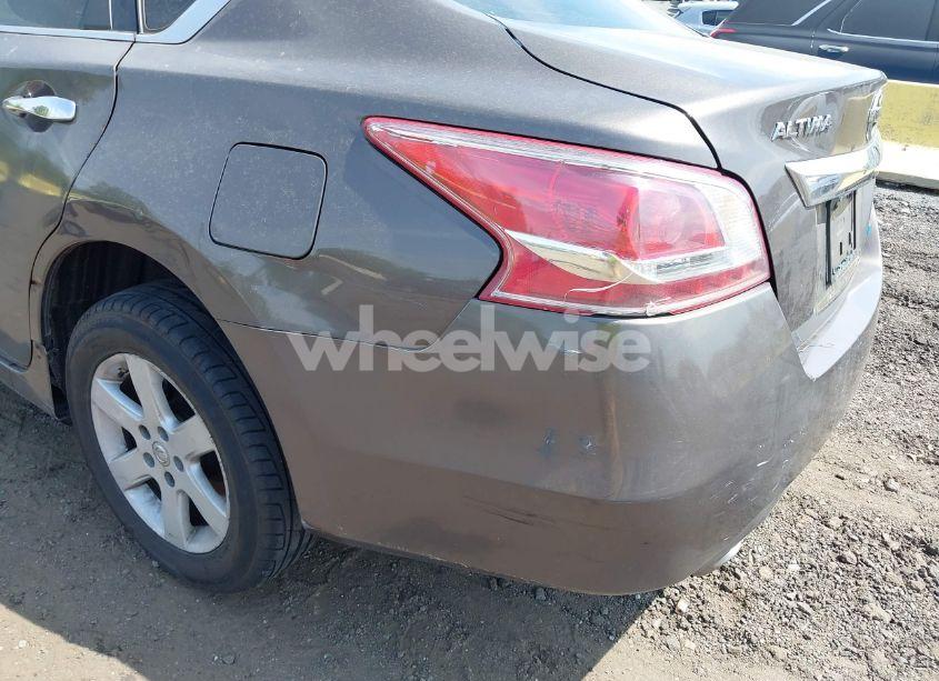Photo 12 of 2013 Nissan Altima 2.5 S (VIN 1N4AL3AP4DC108740)
