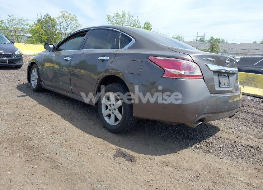 Photo 3 of 2013 Nissan Altima 2.5 S (VIN 1N4AL3AP4DC108740)