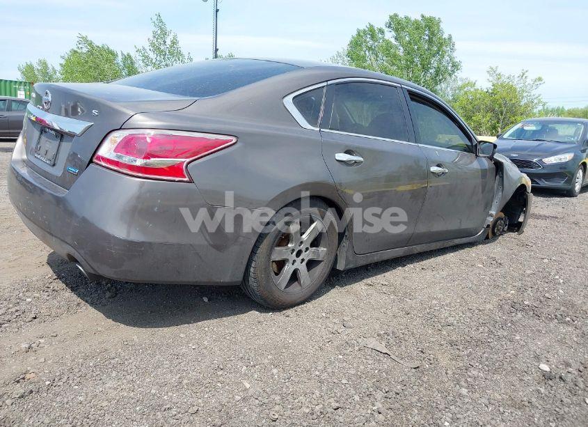 Photo 4 of 2013 Nissan Altima 2.5 S (VIN 1N4AL3AP4DC108740)