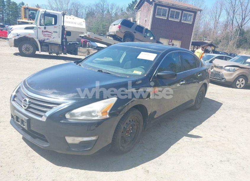 Photo 2 of 2013 Nissan Altima 2.5 S (VIN 1N4AL3AP4DC116403)