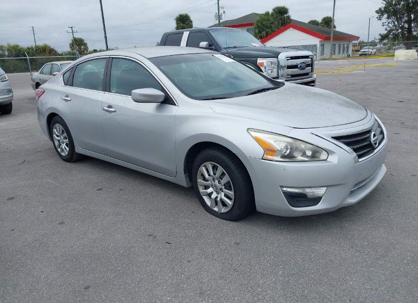 2013 Nissan Altima 2.5 S (VIN 1N4AL3AP4DC122928) main photo
