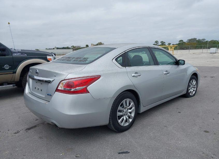 Photo 4 of 2013 Nissan Altima 2.5 S (VIN 1N4AL3AP4DC122928)
