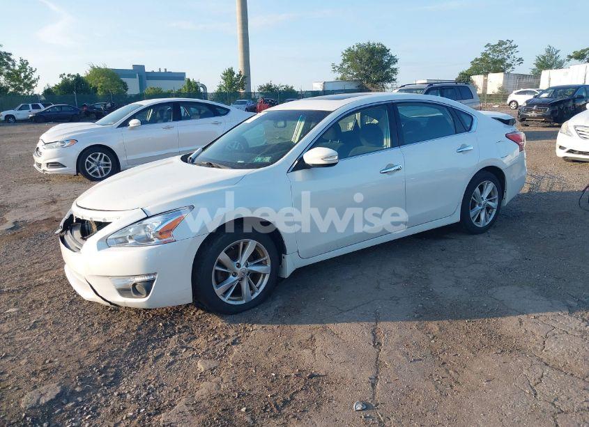 Photo 2 of 2013 Nissan Altima 2.5 SV (VIN 1N4AL3AP4DC124355)