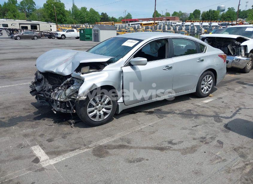 Photo 2 of 2013 Nissan Altima 2.5 S (VIN 1N4AL3AP4DC127000)