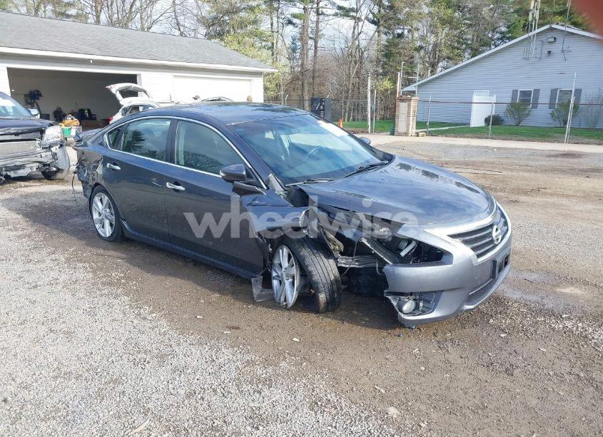 2013 Nissan Altima 2.5 SV (VIN 1N4AL3AP4DC150812) main photo