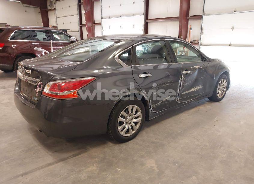 Photo 4 of 2013 Nissan Altima 2.5 S (VIN 1N4AL3AP4DC150826)
