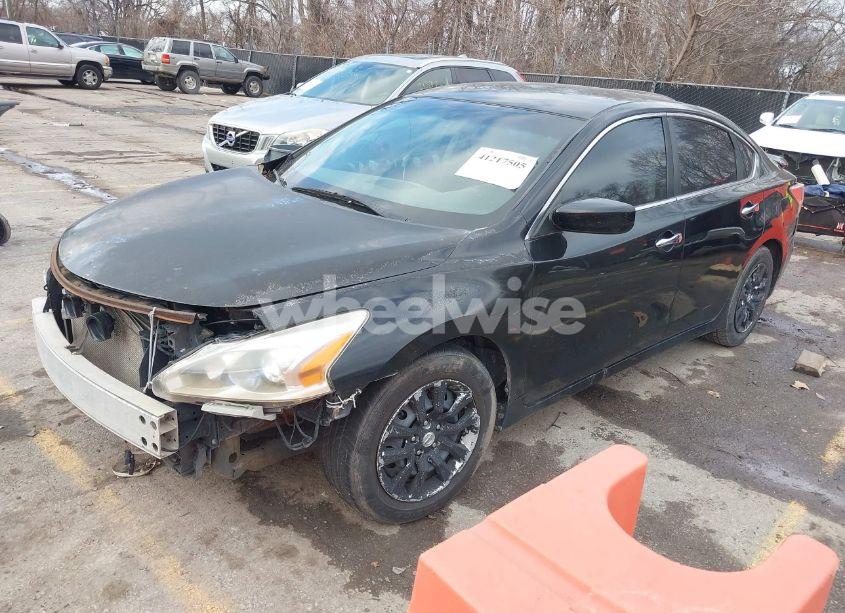 Photo 2 of 2013 Nissan Altima 2.5 S (VIN 1N4AL3AP4DC162815)