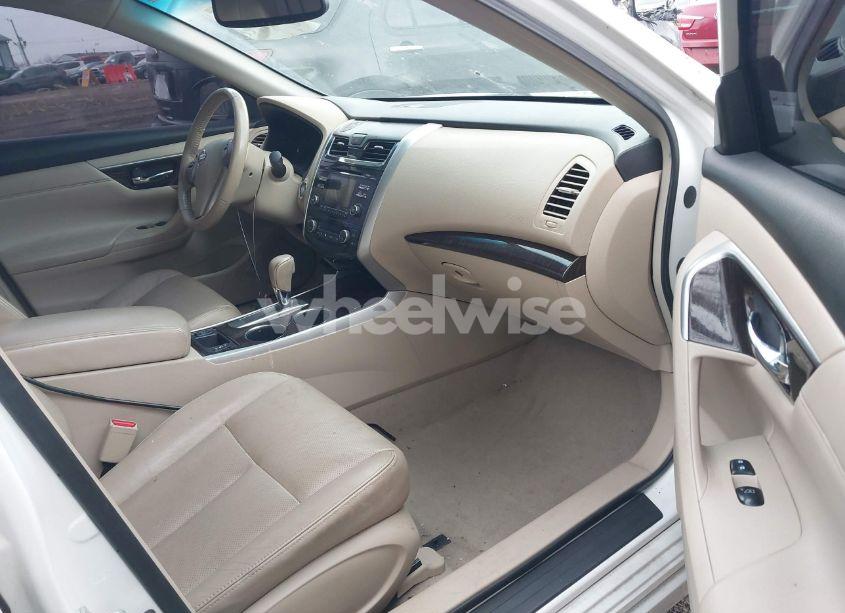 Photo 5 of 2013 Nissan Altima 2.5 SL (VIN 1N4AL3AP4DC186953)