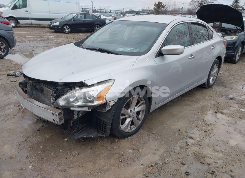 Photo 2 of 2013 Nissan Altima 2.5 SV (VIN 1N4AL3AP4DC195345)