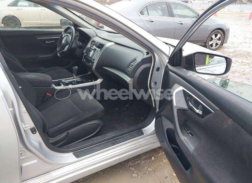 Photo 5 of 2013 Nissan Altima 2.5 SV (VIN 1N4AL3AP4DC195345)