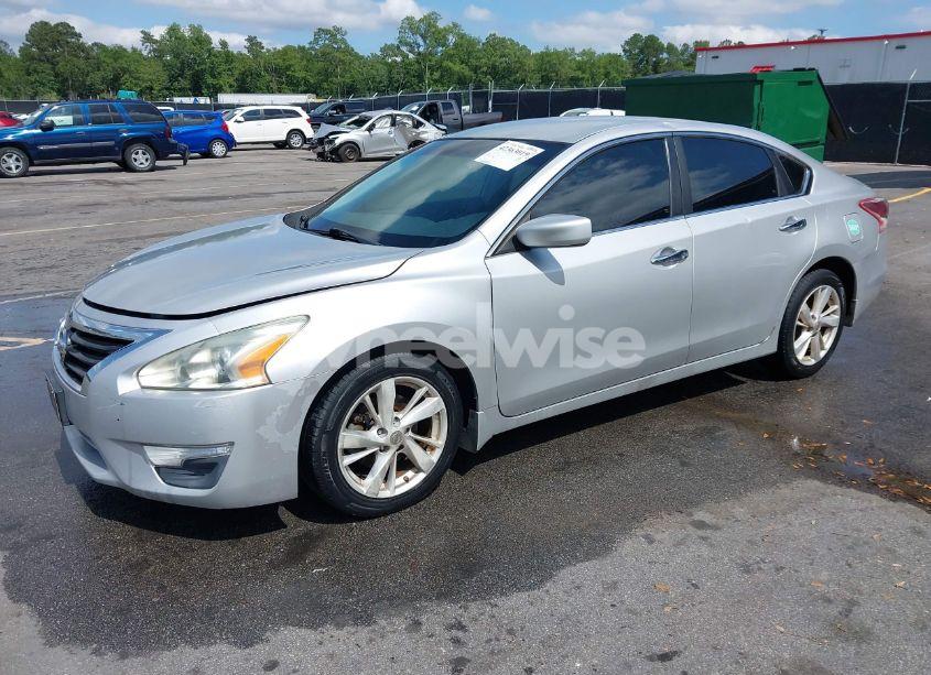 Photo 2 of 2013 Nissan Altima 2.5 SV (VIN 1N4AL3AP4DC196236)