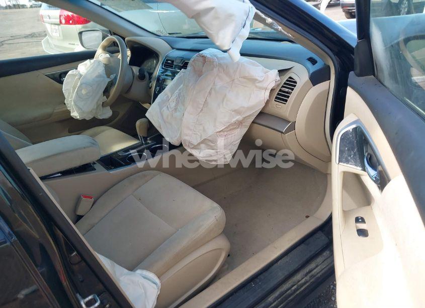 Photo 5 of 2013 Nissan Altima 2.5 S (VIN 1N4AL3AP4DC215982)