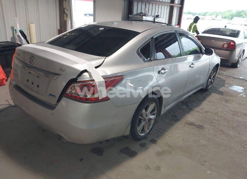Photo 4 of 2013 Nissan Altima 2.5 SV (VIN 1N4AL3AP4DC221779)