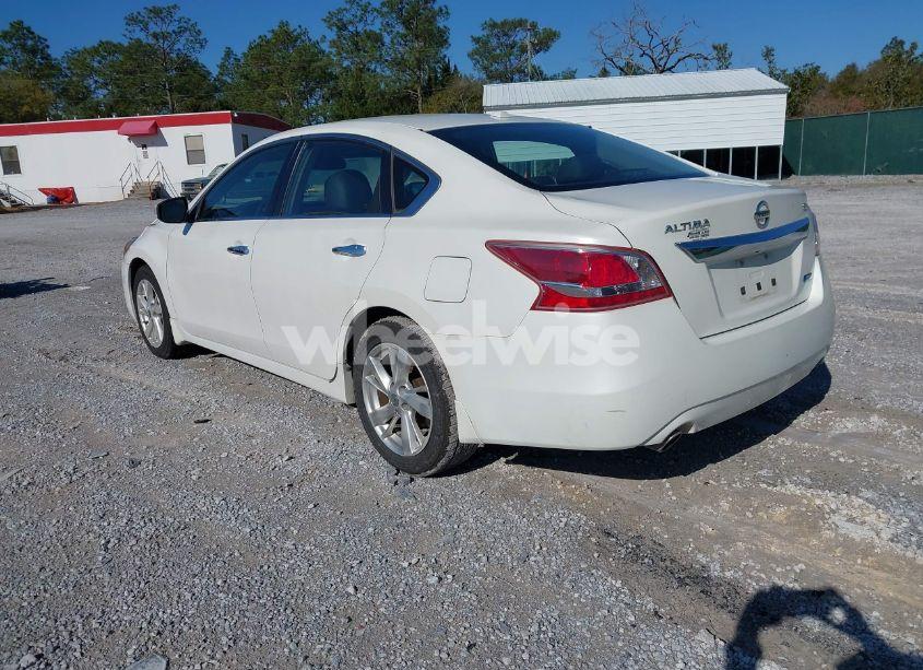 Photo 3 of 2013 Nissan Altima 2.5 SL (VIN 1N4AL3AP4DC229848)
