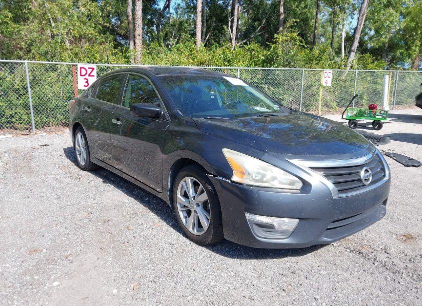 2013 Nissan Altima 2.5 SV (VIN 1N4AL3AP4DC241014) main photo