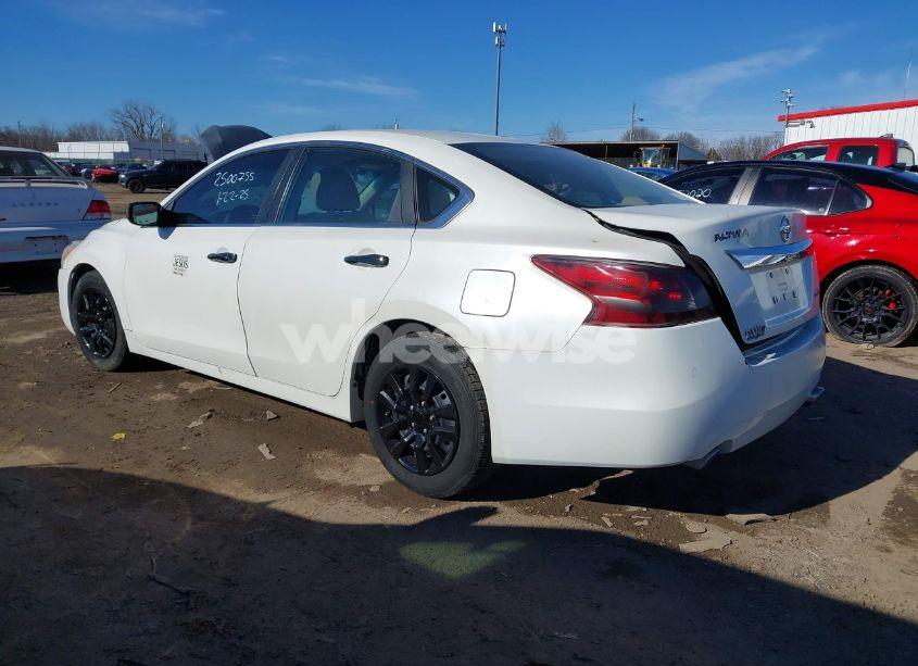 Photo 3 of 2013 Nissan Altima 2.5 S (VIN 1N4AL3AP4DC243264)