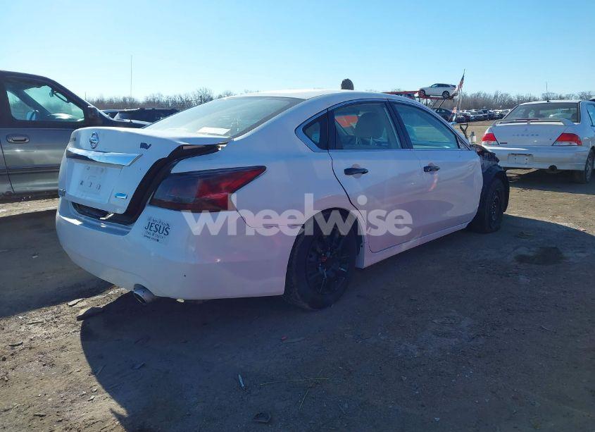 Photo 4 of 2013 Nissan Altima 2.5 S (VIN 1N4AL3AP4DC243264)