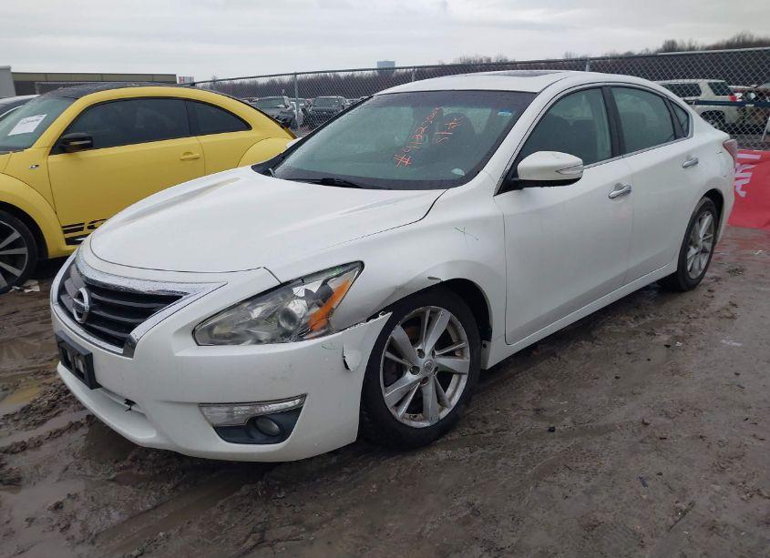 Photo 2 of 2013 Nissan Altima 2.5 SV (VIN 1N4AL3AP4DC257052)