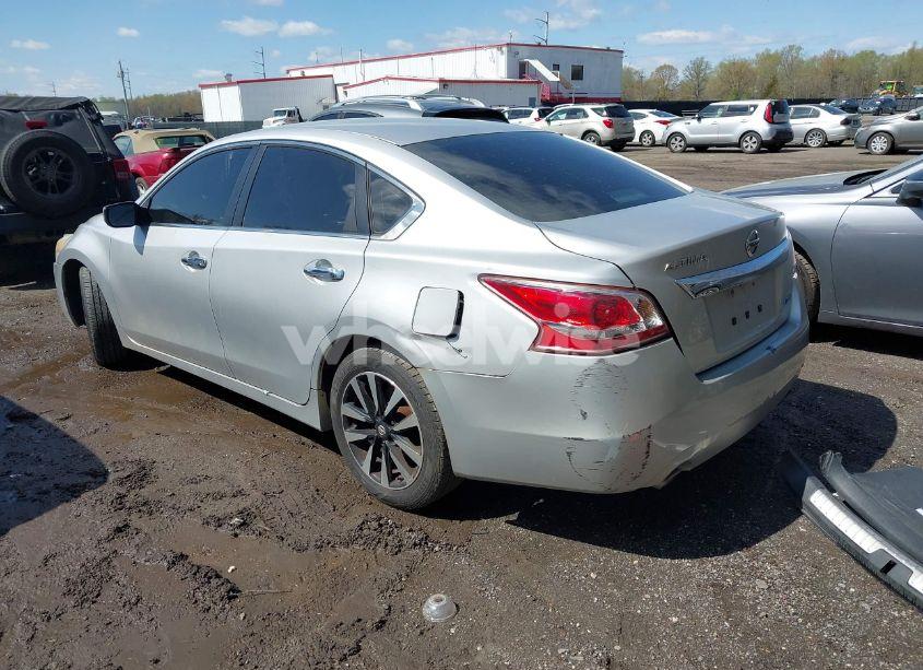 Photo 3 of 2013 Nissan Altima 2.5 S (VIN 1N4AL3AP4DC267323)