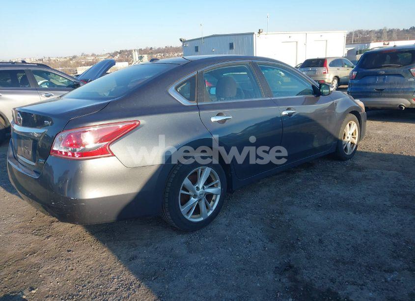 Photo 4 of 2013 Nissan Altima 2.5 SV (VIN 1N4AL3AP4DC269394)