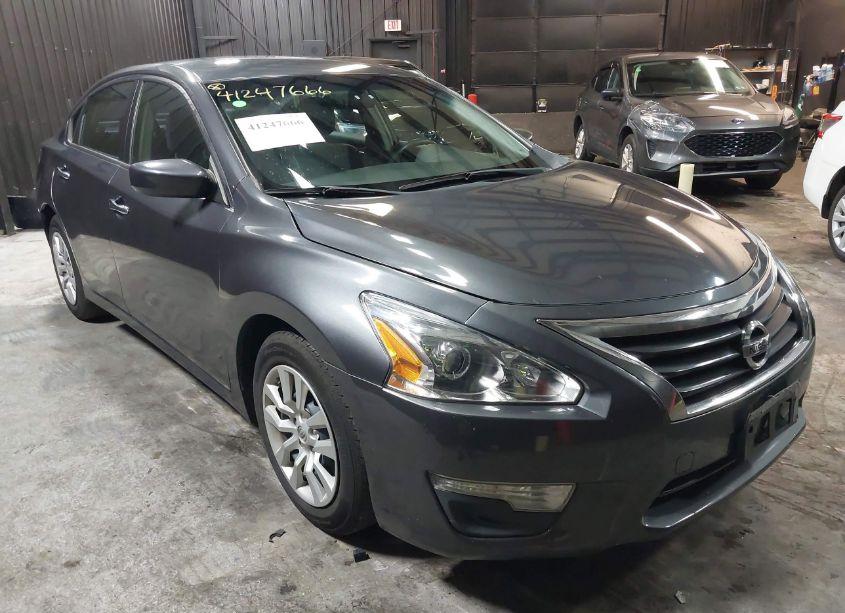 2013 Nissan Altima 2.5 S (VIN 1N4AL3AP4DC275969) main photo