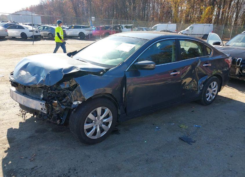 Photo 2 of 2013 Nissan Altima 2.5 S (VIN 1N4AL3AP4DC282906)