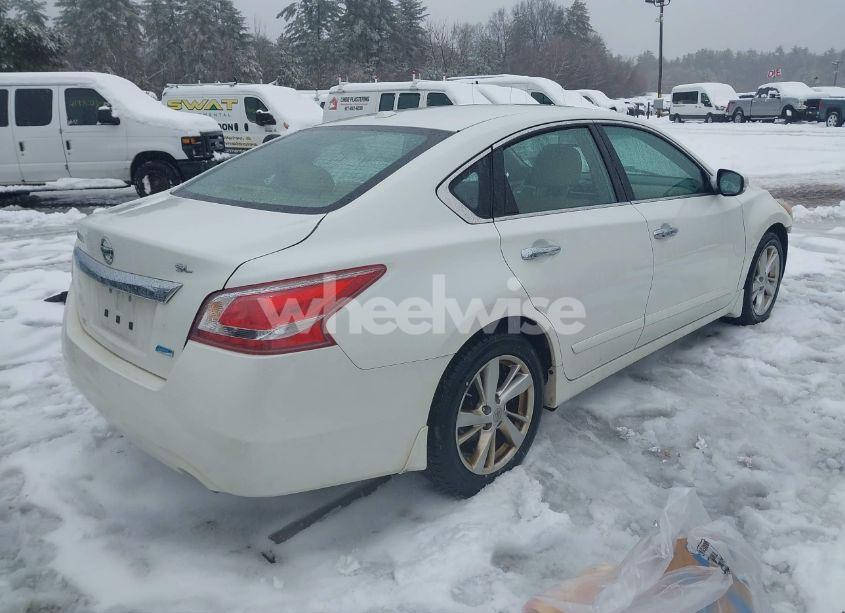 Photo 4 of 2013 Nissan Altima 2.5 SL (VIN 1N4AL3AP4DN424983)