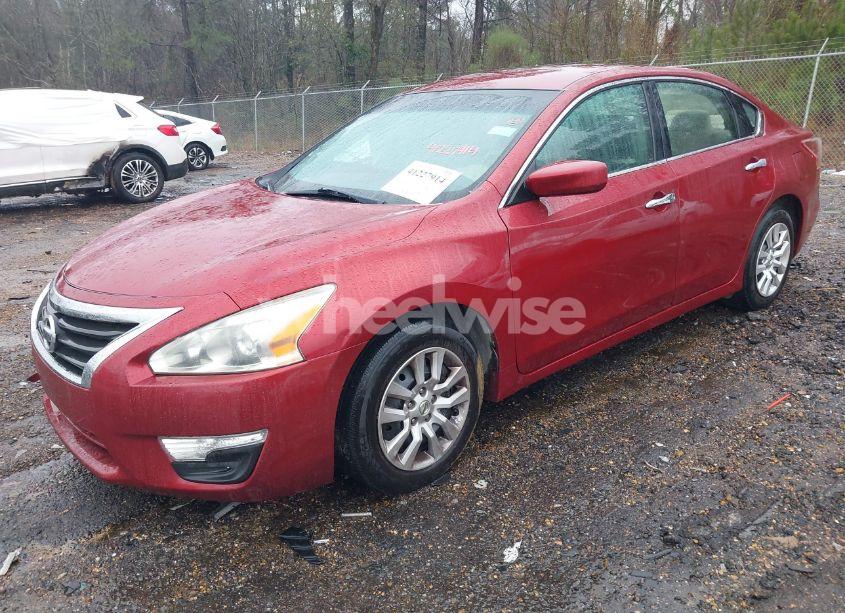 Photo 2 of 2013 Nissan Altima 2.5 S (VIN 1N4AL3AP4DN484505)