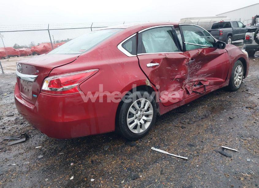Photo 4 of 2013 Nissan Altima 2.5 S (VIN 1N4AL3AP4DN484505)