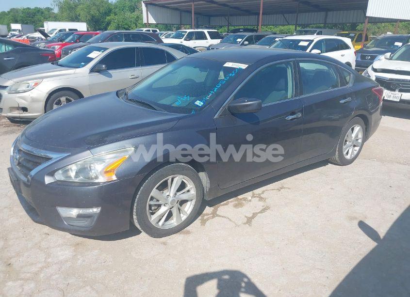Photo 2 of 2013 Nissan Altima 2.5 SV (VIN 1N4AL3AP4DN485217)