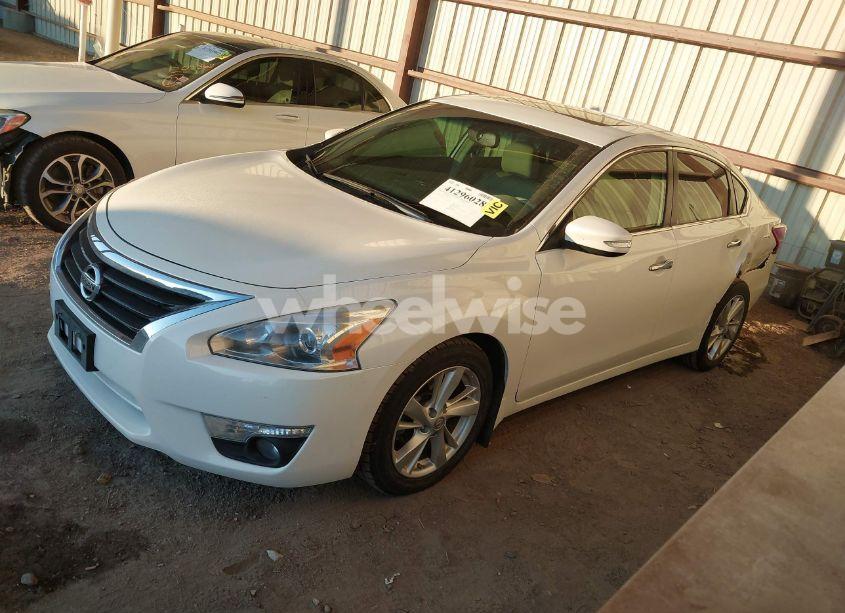 Photo 2 of 2013 Nissan Altima 2.5 SL (VIN 1N4AL3AP4DN503845)