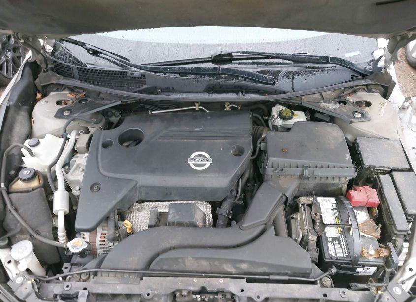 Photo 10 of 2013 Nissan Altima 2.5 S (VIN 1N4AL3AP4DN508043)