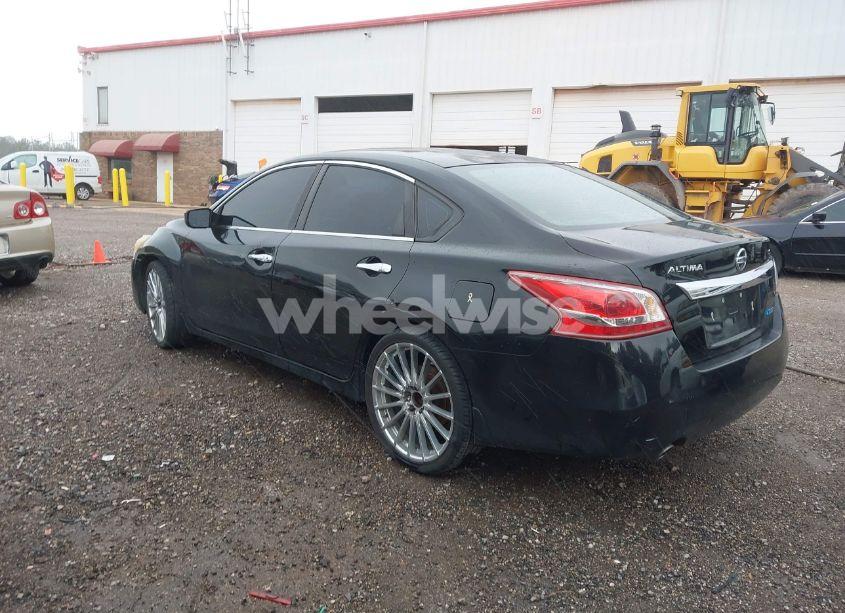 Photo 3 of 2013 Nissan Altima 2.5 S (VIN 1N4AL3AP4DN509869)