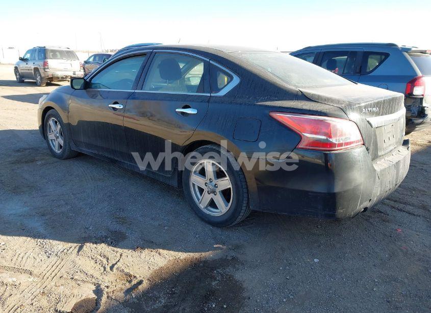 Photo 3 of 2013 Nissan Altima 2.5 S (VIN 1N4AL3AP4DN521049)