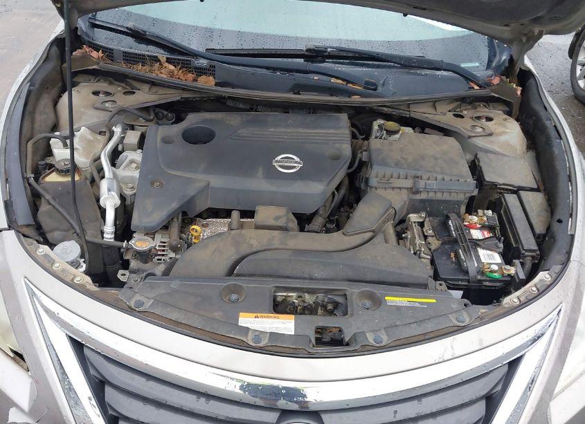 Photo 10 of 2013 Nissan Altima 2.5 S (VIN 1N4AL3AP4DN524937)