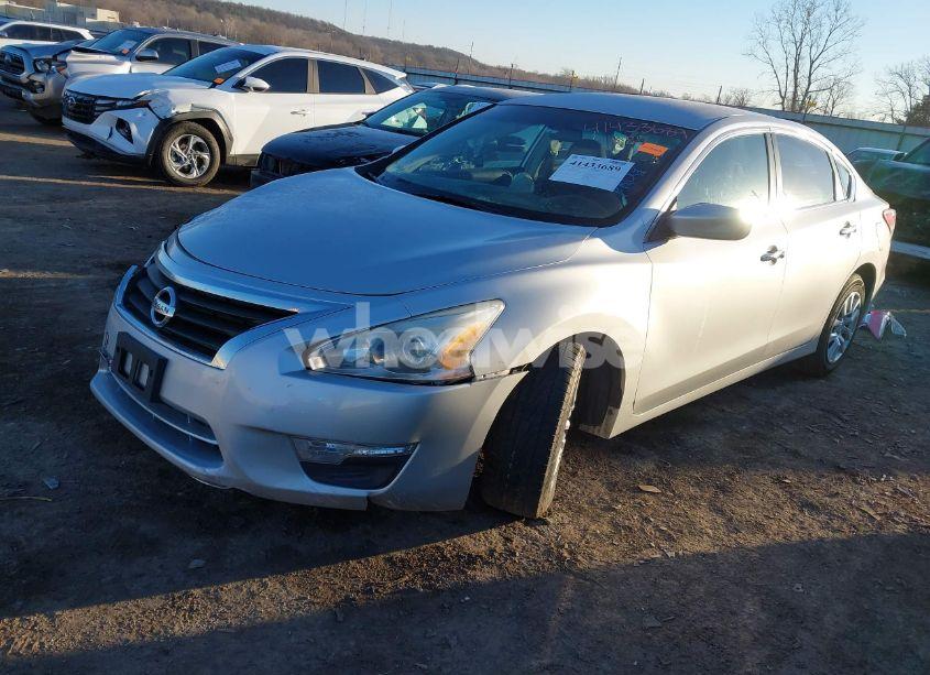 Photo 2 of 2013 Nissan Altima 2.5 S (VIN 1N4AL3AP4DN527076)