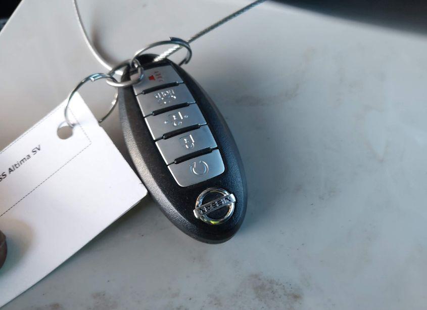 Photo 11 of 2013 Nissan Altima 2.5 SV (VIN 1N4AL3AP4DN563690)