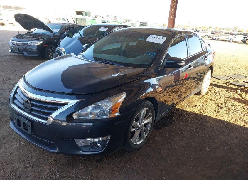 Photo 2 of 2013 Nissan Altima 2.5 SV (VIN 1N4AL3AP4DN563690)