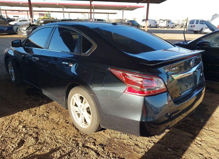 Photo 3 of 2013 Nissan Altima 2.5 SV (VIN 1N4AL3AP4DN563690)