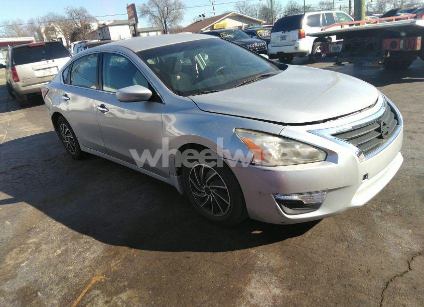 2014 Nissan Altima 2.5 S (VIN 1N4AL3AP4EC100400) main photo